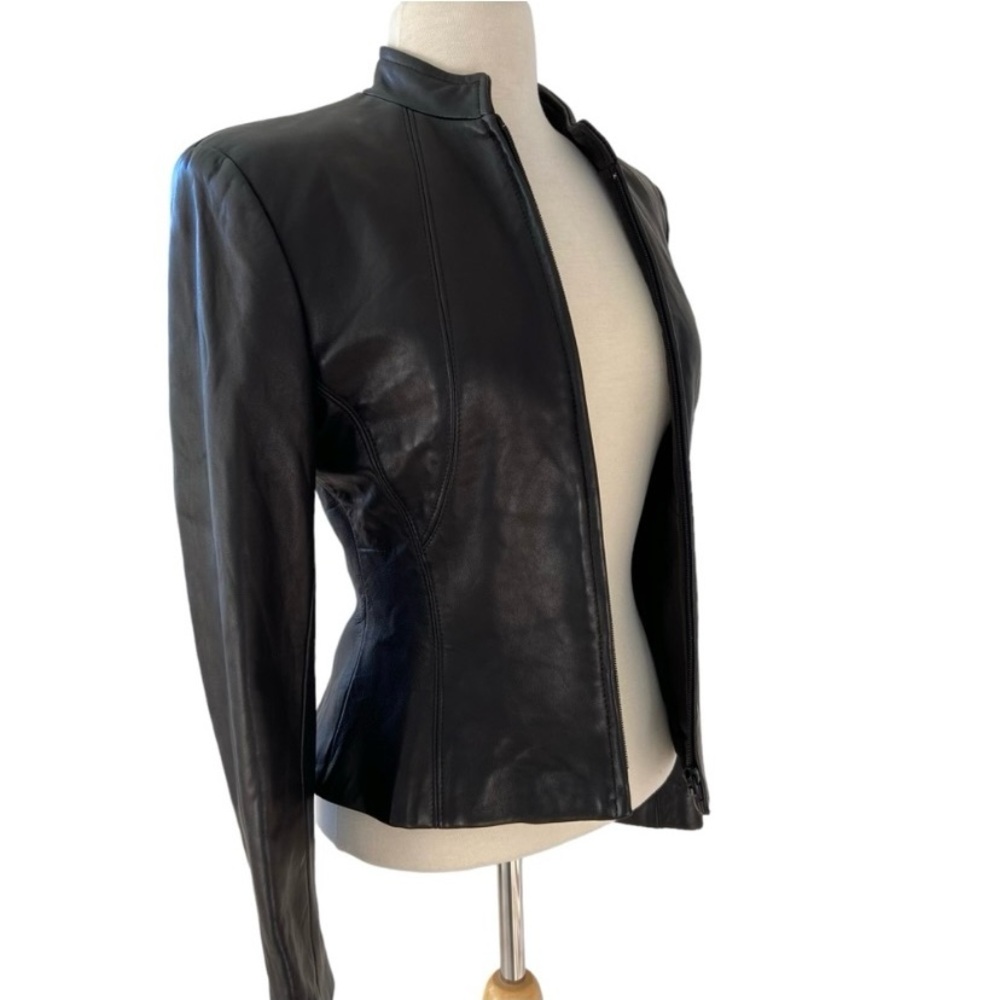Danier fitted soft genuine leather jacket zip up light shoulder pads small